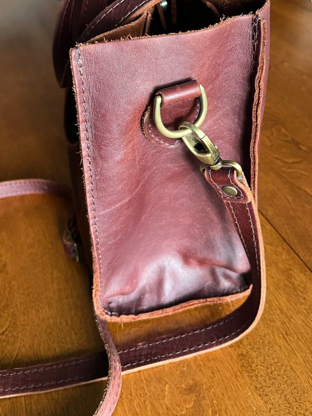 Portland Leather reddish brown Lola Crossbody Tote - Picture 3 of 16